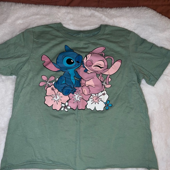 4/$10 Bundle NWOT Disney Stitch & Angel Junior’s T’Shirt - Picture 2 of 4